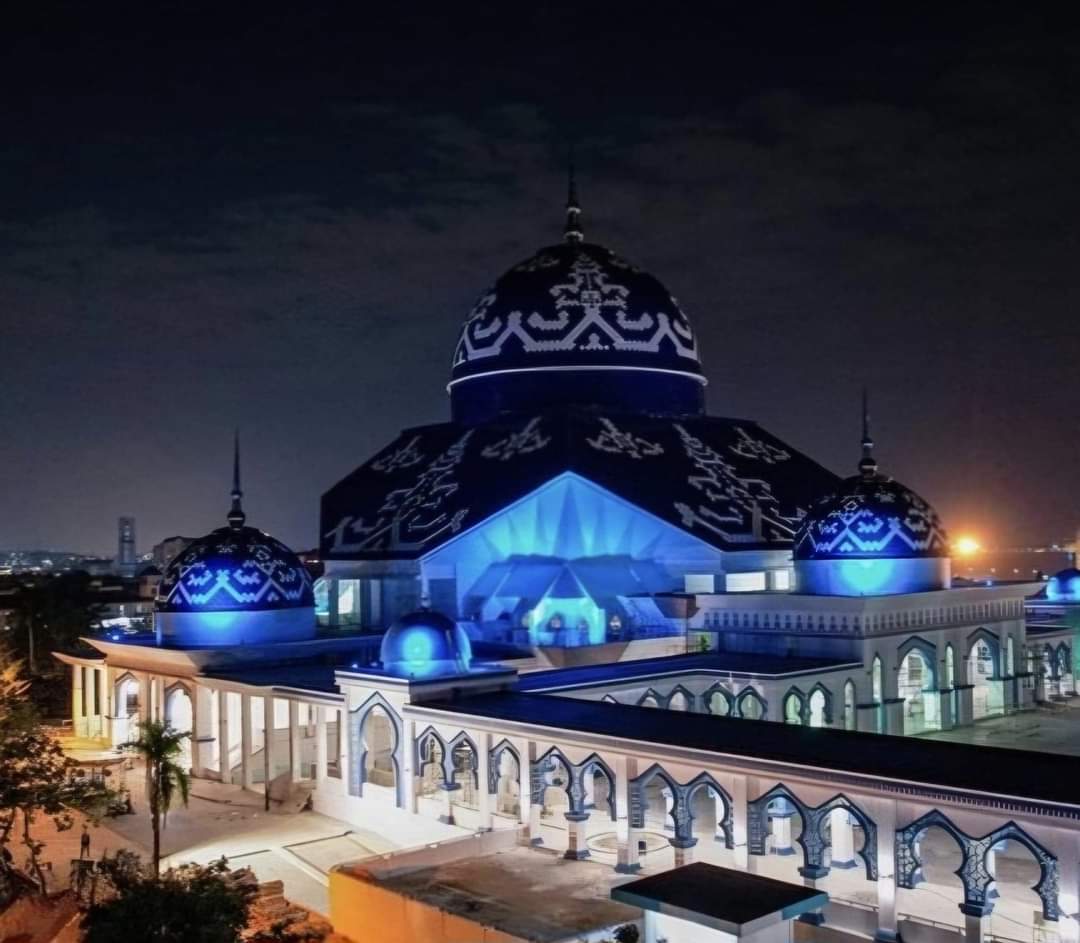 Kini, Masjid Agung Batam Resmi dengan Nama Masjid Agung Raja Hamidah ...